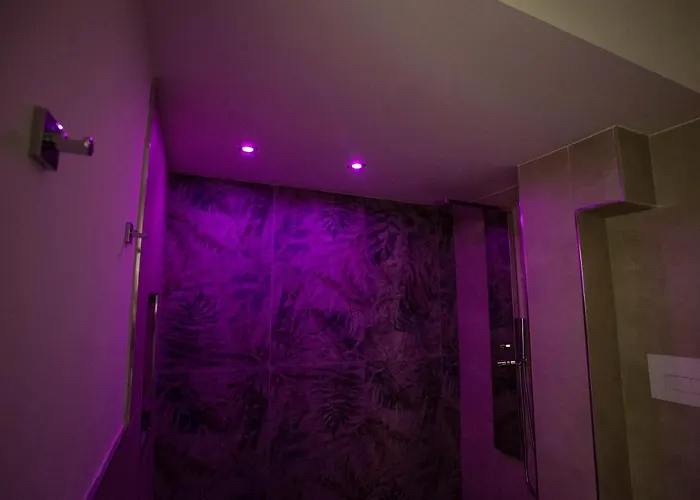 Hotel Dimora Les Folies *