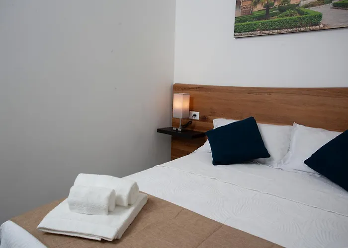 Dimora Les Folies Hotel